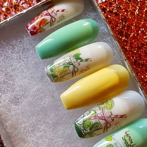 Pool Side reusable gel press on nails